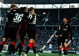 星空体育官网首页-法兰克福球员齐心协力，战胜对手的简单介绍