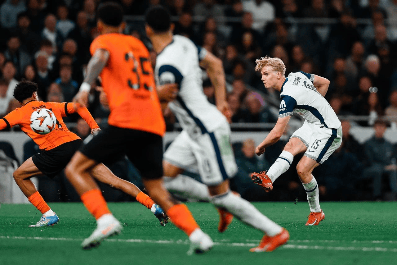 星空体育网站-关于狼队主场迎战诺维奇：保级大战，角逐三分的信息