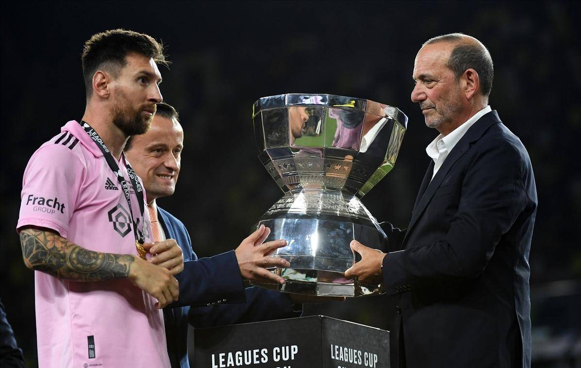 星空体育入口-梅西单刀独射！巴萨擒获八强入场券