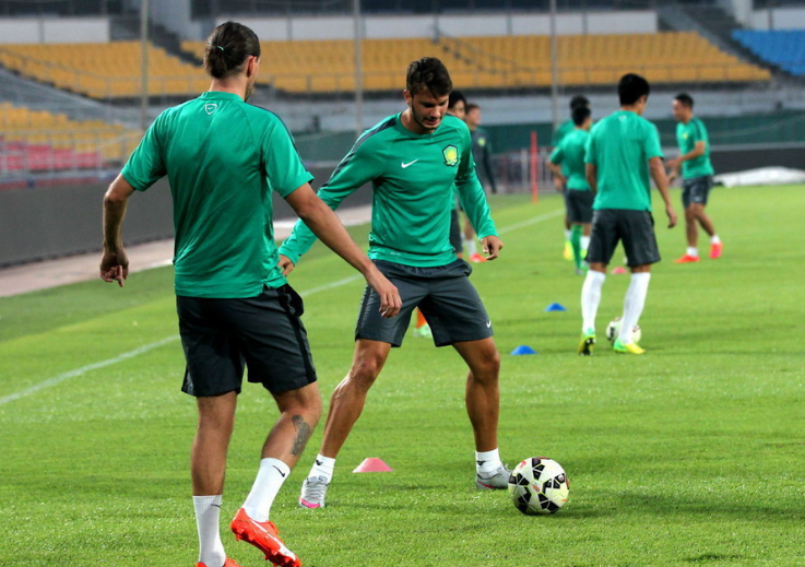 星空官方体育登录入口-里尔客场告捷，稳坐榜首位置